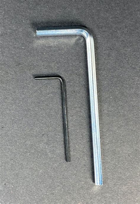 squier truss rod wrench size.